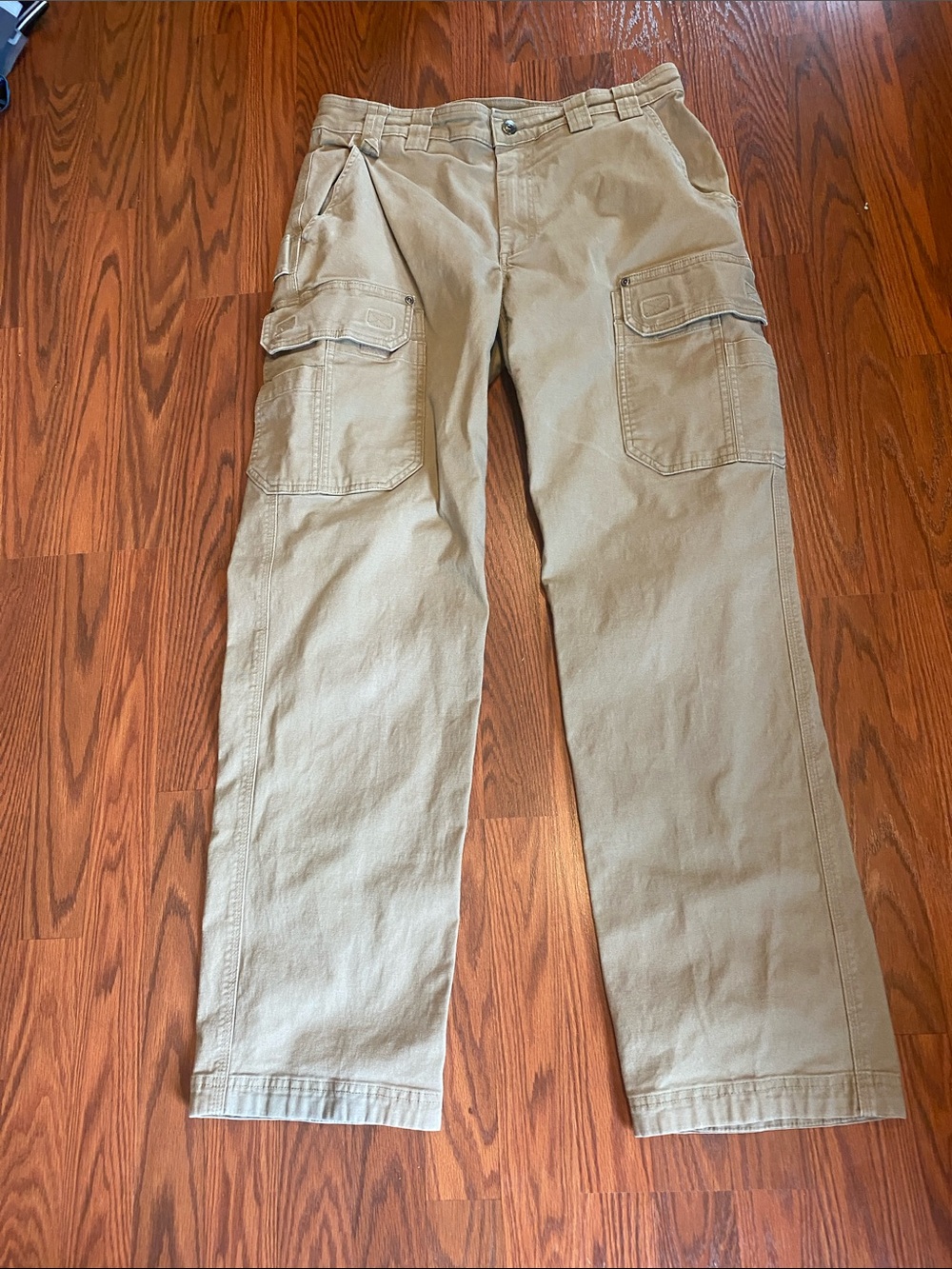 Duluth Trading Co Tan Cargo Pants